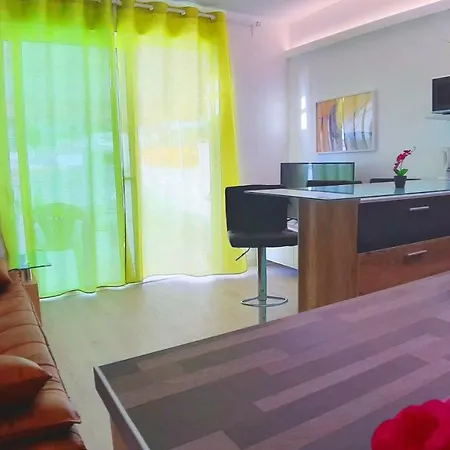 Апартаменты Delightful With Ocean View In Costa Adeje *